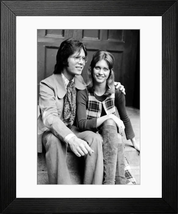 Framed Print : Cliff Richard heads the Palladiums First Autumn Variety Season Framed Print : Cliff Richard heads the Palladiums First Autumn Variety Season