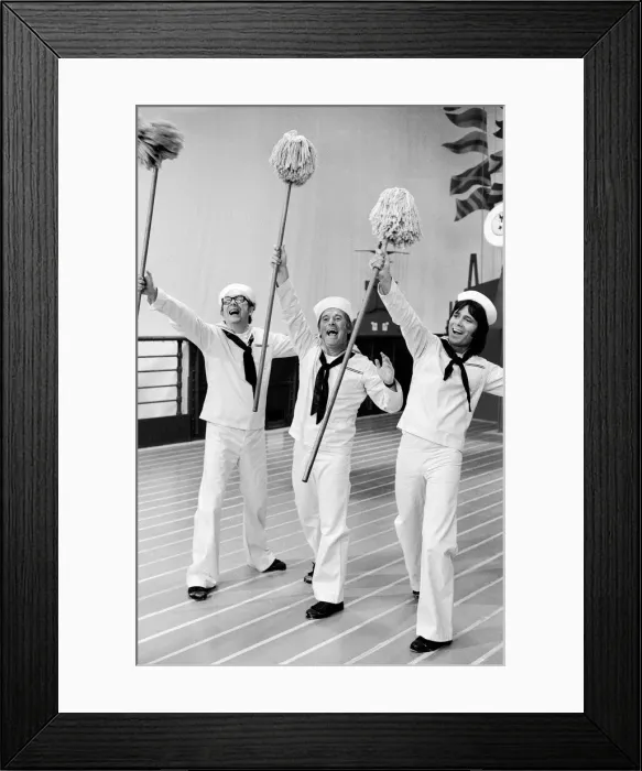 Framed Print : Cliff Richard with Morecambe and Wise. 10th October 1972 Framed Print : Cliff Richard with Morecambe and Wise. 10th October 1972