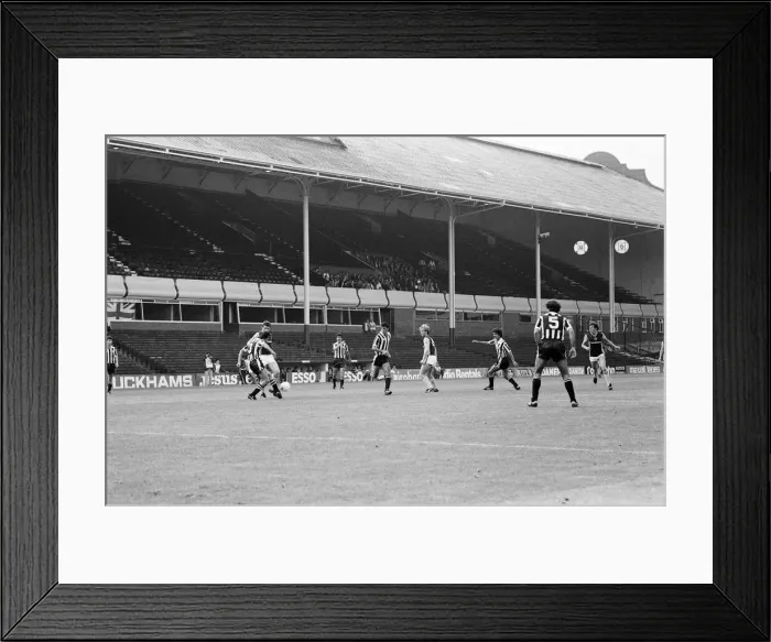 Framed Print : Aston Villa v Besiktas European Cup match at Villa Park, 15th September 1982 Framed Print : Aston Villa v Besiktas European Cup match at Villa Park, 15th September 1982