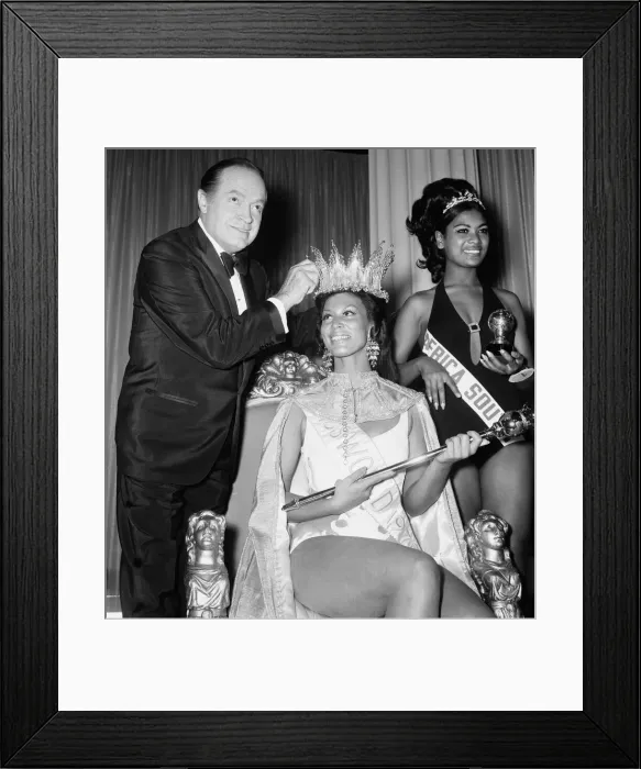 Framed Print : Miss World Competition at the Royal Albert Hall, 20th November 1970 Framed Print : Miss World Competition at the Royal Albert Hall, 20th November 1970