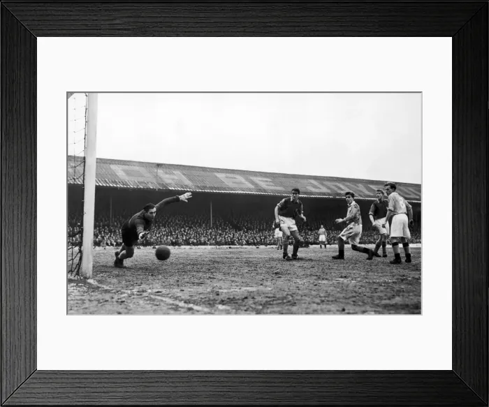 Framed Print : FA Cup Fourth Round replay at Bloomfield Road. Blackpool 3 v West Ham 1 Framed Print : FA Cup Fourth Round replay at Bloomfield Road. Blackpool 3 v West Ham 1