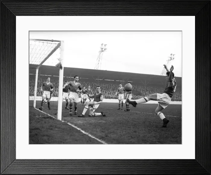 Framed Print : Division Two. West Ham 1 V. Cardiff 1 31st November 1957