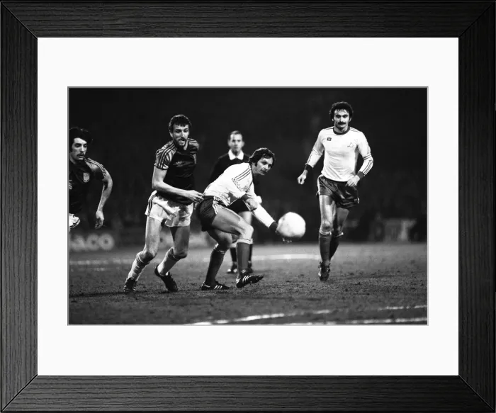 Framed Print : Cup Winners Cup. West Ham v. Dinamo Tbilisi 4th March 1981
