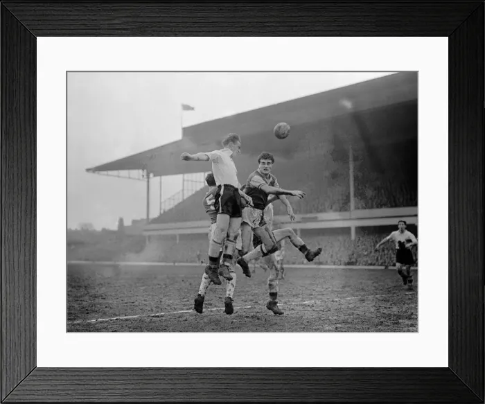 Framed Print : English FA Cup West Ham 3 v. Stockport County 2 25th January 1958