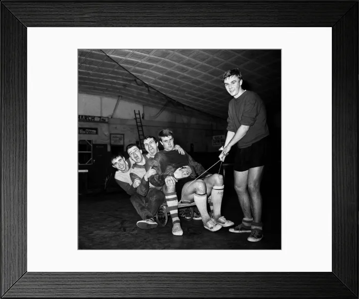 Framed Print : West Ham v. Burnley Cup Tie training. Players at the roller skating rink l-r Ron