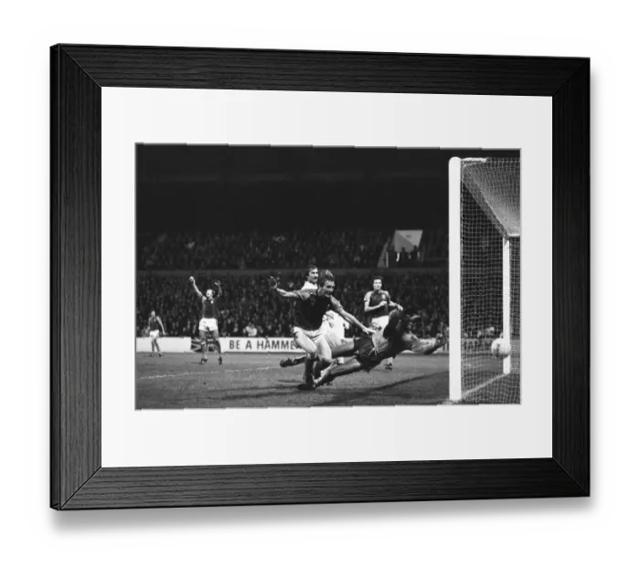Framed Print : West Ham United v Politehnica Timisoara European Cup Winners Cup Second Round Framed Print : West Ham United v Politehnica Timisoara European Cup Winners Cup Second Round