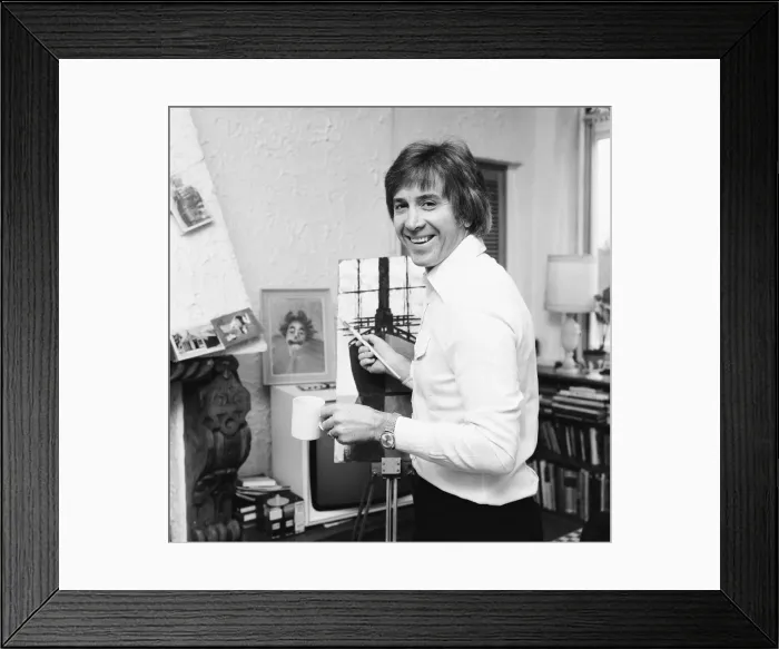 Framed Print : Singer Vince Hill finds great relaxation in painting. One of his particular subjects are