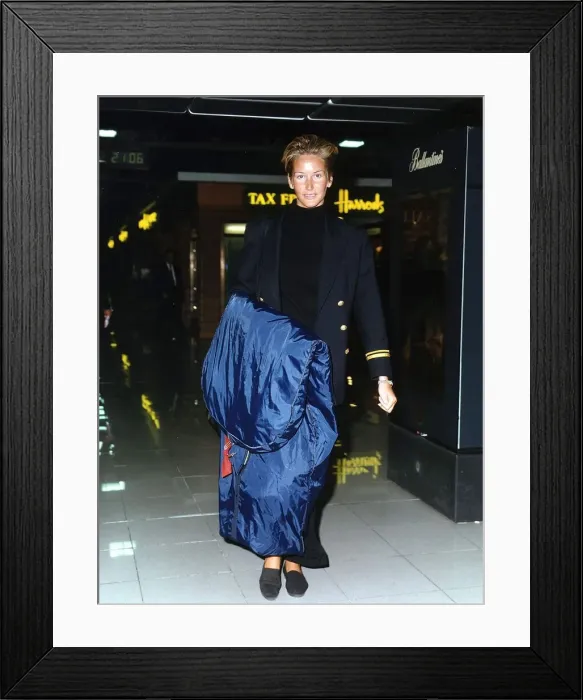 Framed Print : Paula Hamilton model outside Harrods DBase Framed Print : Paula Hamilton model outside Harrods DBase