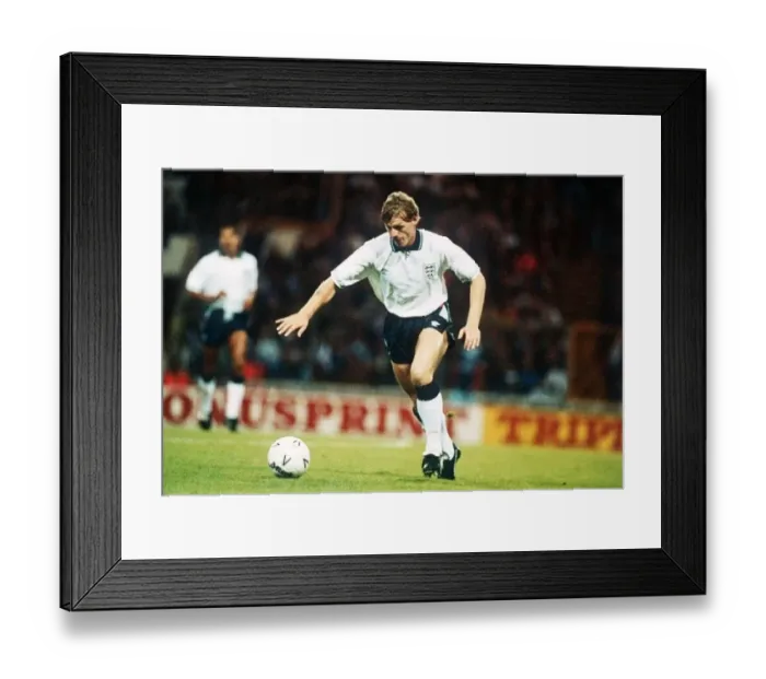 : Stuart Pearce Football playing for England against Turkey : Stuart Pearce Football playing for England against Turkey