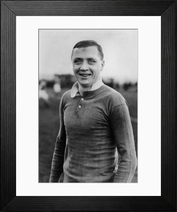 Framed Print : Footballer Steve Bloomer of Derby County pictured at Wrexham before WW1. c. 1910 Framed Print : Footballer Steve Bloomer of Derby County pictured at Wrexham before WW1. c. 1910
