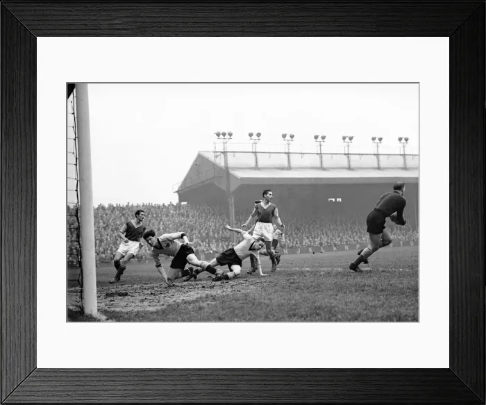 Framed Print : Hull City v. West Ham United. Stan Mortenson of Hull City (3rd from left Framed Print : Hull City v. West Ham United. Stan Mortenson of Hull City (3rd from left