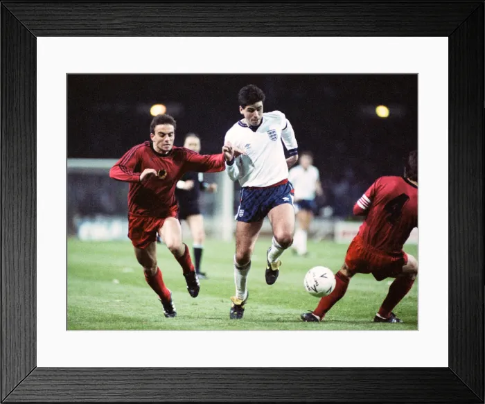 Framed Print : 1990 World Cup Qualifier at Wembley Stadium. England 5 v Albania 0 Framed Print : 1990 World Cup Qualifier at Wembley Stadium. England 5 v Albania 0