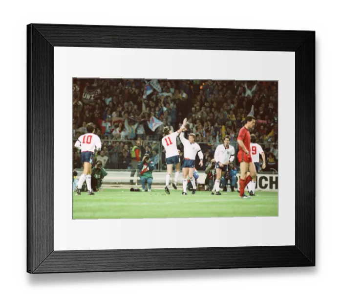 Framed Print : 1990 World Cup Qualifier at Wembley Stadium. England 5 v Albania 0 Framed Print : 1990 World Cup Qualifier at Wembley Stadium. England 5 v Albania 0