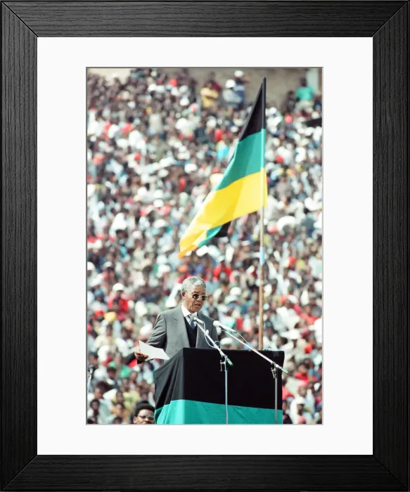 Framed Print : ANC leader Nelson Mandela seen here in Soweto, Johannesburg Framed Print : ANC leader Nelson Mandela seen here in Soweto, Johannesburg