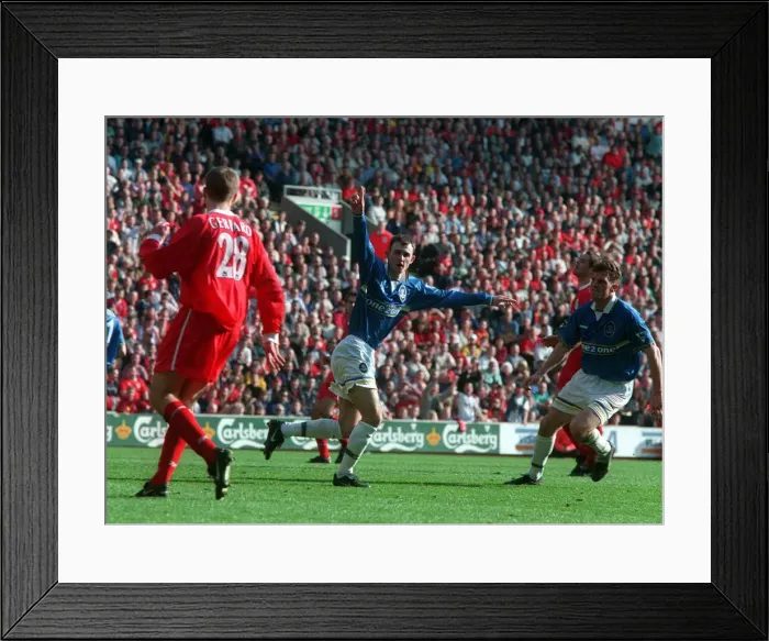 Framed Print : Liverpool v Everton league match at Anfield, 3rd April 1999 Framed Print : Liverpool v Everton league match at Anfield, 3rd April 1999
