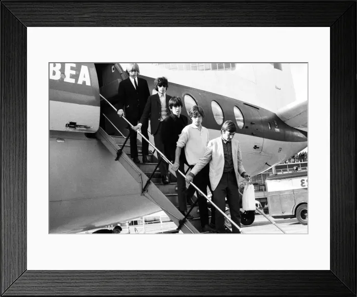 Framed Print : The Rolling Stones arrive at Manchester from London. l-r Brian Jones, Bill Wyman Framed Print : The Rolling Stones arrive at Manchester from London. l-r Brian Jones, Bill Wyman