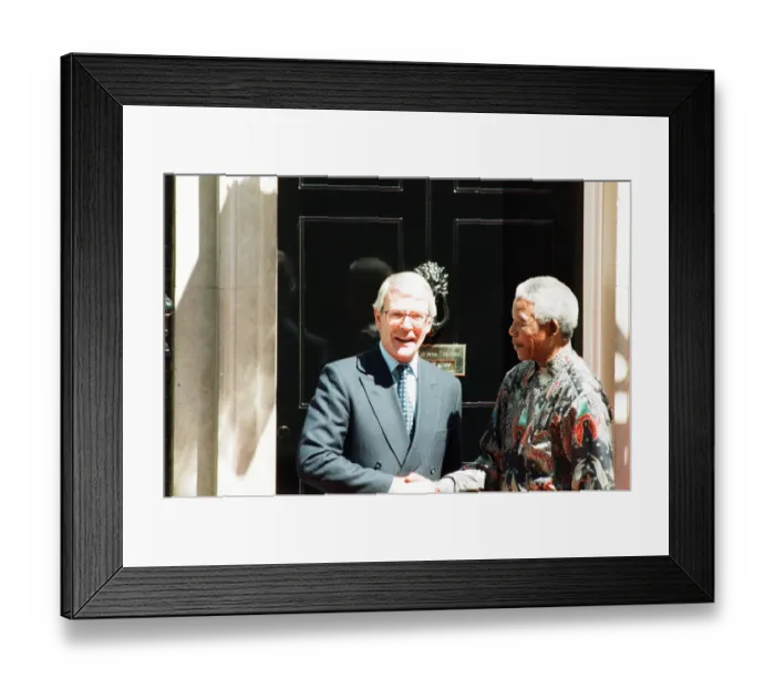 Framed Print : South African President Nelson Mandela is welcomed by British Prime Minister John Major Framed Print : South African President Nelson Mandela is welcomed by British Prime Minister John Major
