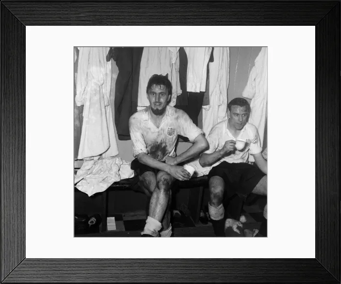 Framed Print : Fulham 6 v. Sheffield Wednesday 2 27th March 1959 Framed Print : Fulham 6 v. Sheffield Wednesday 2 27th March 1959