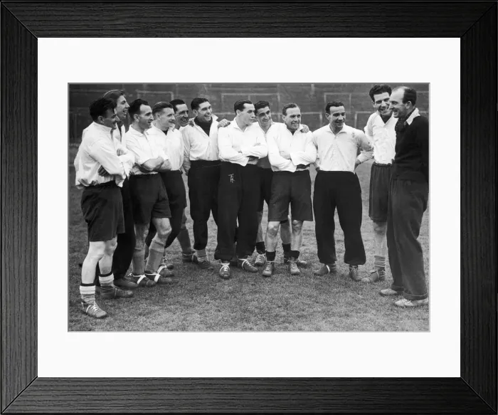 Framed Print : Fulham FC Team at Craven Cottage. L-R: Thomas, Quested, Stevens, Wallbanks, Bewley Framed Print : Fulham FC Team at Craven Cottage. L-R: Thomas, Quested, Stevens, Wallbanks, Bewley