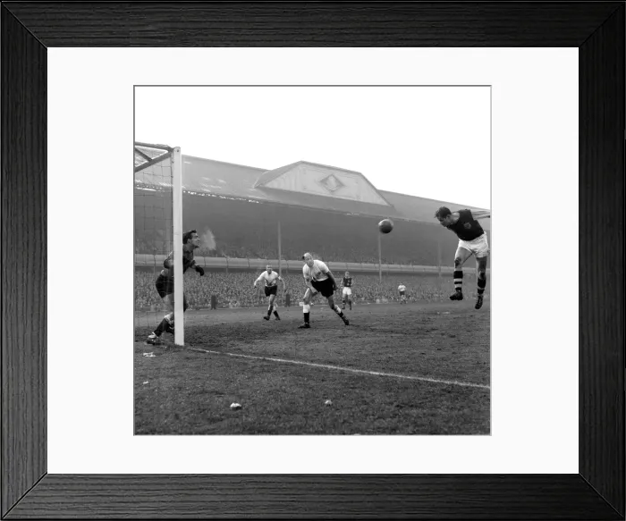Framed Print : FA Cup Semi-final. Burnley 1-1 Fulham 31st March 1962 Framed Print : FA Cup Semi-final. Burnley 1-1 Fulham 31st March 1962
