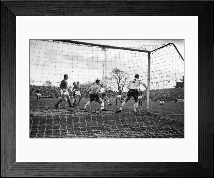 Framed Print : Division One. Fulham 1 v. Arsenal 0. 1st January 1966 Framed Print : Division One. Fulham 1 v. Arsenal 0. 1st January 1966