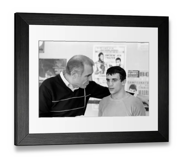 Framed Print : Boxer Charlie Magri training for an upcoming fight against Eleoncio Mercedes Framed Print : Boxer Charlie Magri training for an upcoming fight against Eleoncio Mercedes