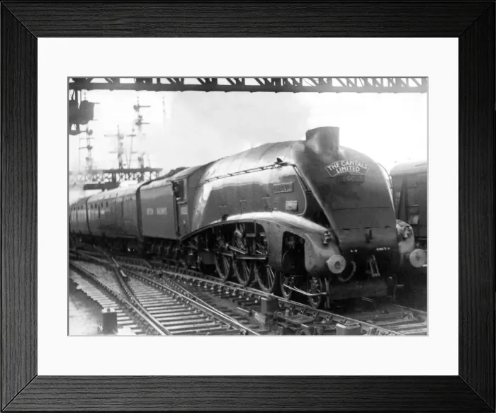 Framed Print : The first non stop luxury express from Kings Cross to Edinburgh, The Captial Limited