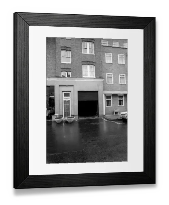 Framed Print : The home of Mick Taylor one of the Rolling Stones pop group Flat 3, 10, Montrose Place, S