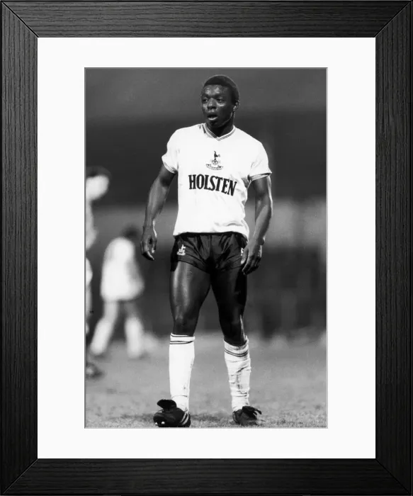 Framed Print : Garth Crooks of Tottenham Hotspur in action, circa 1985 Framed Print : Garth Crooks of Tottenham Hotspur in action, circa 1985