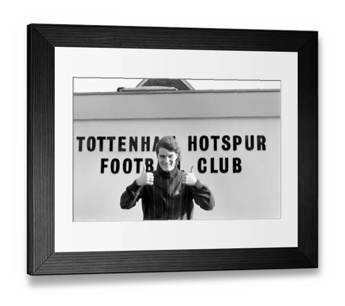 Framed Print : Tottenham Hotspur footballer Glenn Hoddle gives the thumbs up Framed Print : Tottenham Hotspur footballer Glenn Hoddle gives the thumbs up