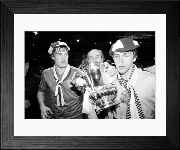 Framed Print : FA Cup Final at Wembley Stadium. Tottenham Hotspur v Queens Park Rangers