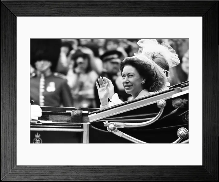 Framed Print : Prince Charles and Diana Spencer wedding, 29th July 1981 Framed Print : Prince Charles and Diana Spencer wedding, 29th July 1981