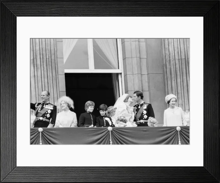 Framed Print : Prince Charles and Diana Spencer wedding, 29th July 1981 Framed Print : Prince Charles and Diana Spencer wedding, 29th July 1981