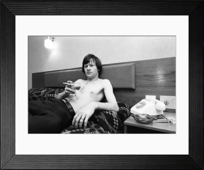 Framed Print : Snooker player Alex Hurricane Higgins relaxing with a drink Framed Print : Snooker player Alex Hurricane Higgins relaxing with a drink