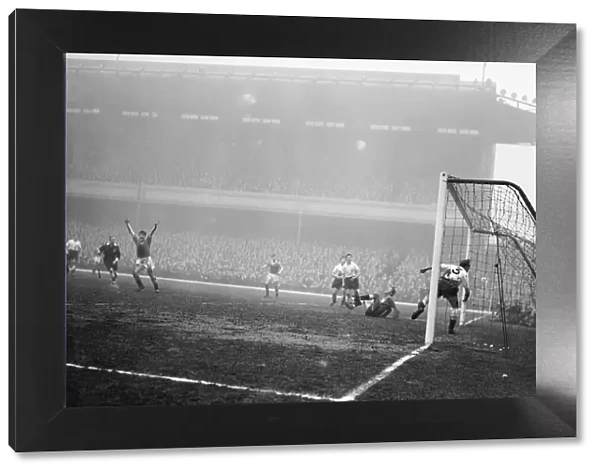 Manchester United v Fulham in the FA Cup Semi Final Goalmouth action during