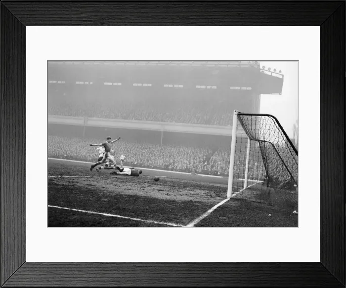 Framed Print : Manchester United v Fulham in the FA Cup Semi Final Goalmouth action during Framed Print : Manchester United v Fulham in the FA Cup Semi Final Goalmouth action during