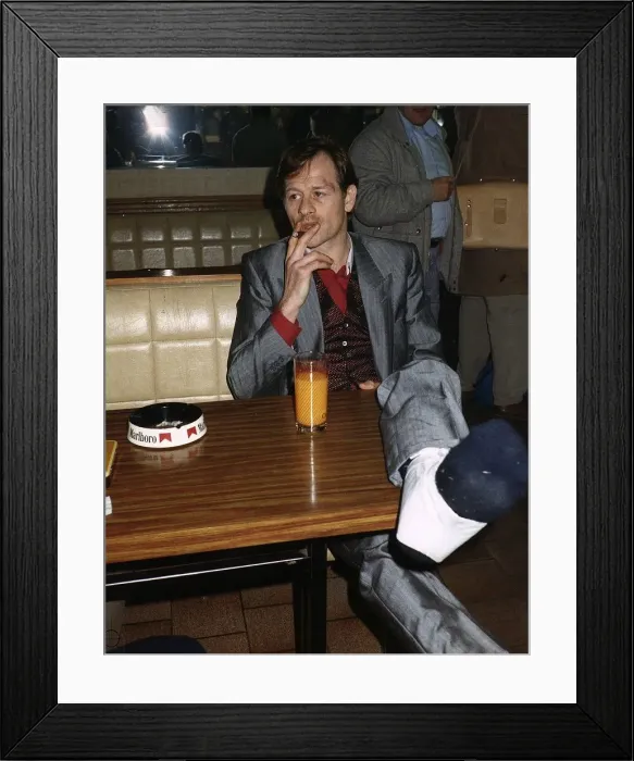 Framed Print : Alex Higgins snooker player alias Hurricane Higgins smoking cigar