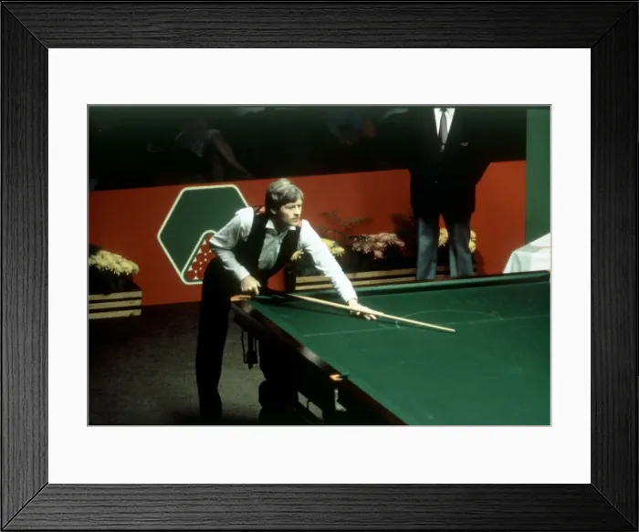 Framed Print : 1983 UK Snooker Championship Final. Steve Davis v Alex Higgins Framed Print : 1983 UK Snooker Championship Final. Steve Davis v Alex Higgins