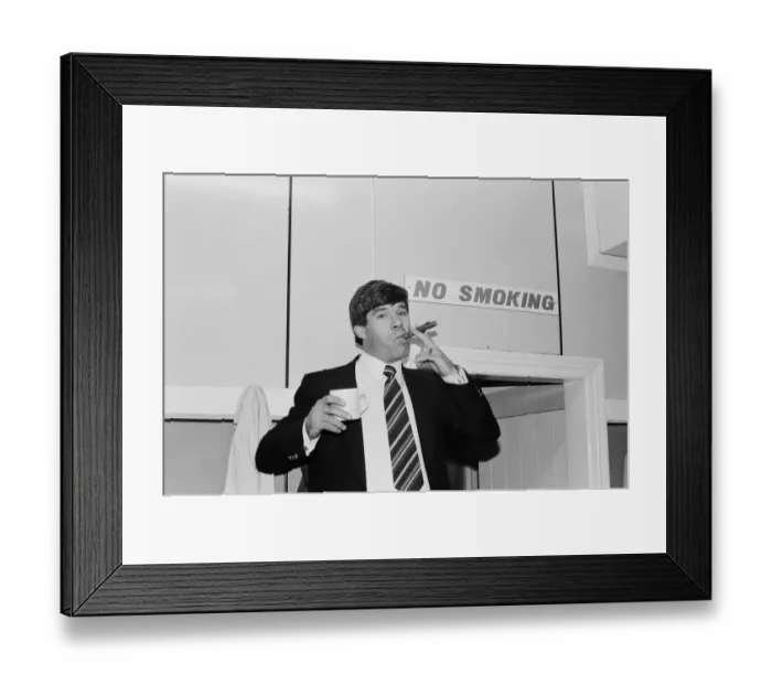 Framed Print : Fulham 1 v. Lincoln 1 Fulham Manager Malcolm MacDonald celebrates promotion