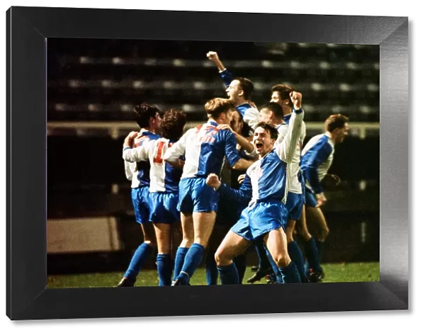 FA Cup. Fulham 0 v. Hayes 2. Hayes players celebrate. 15th November 1991
