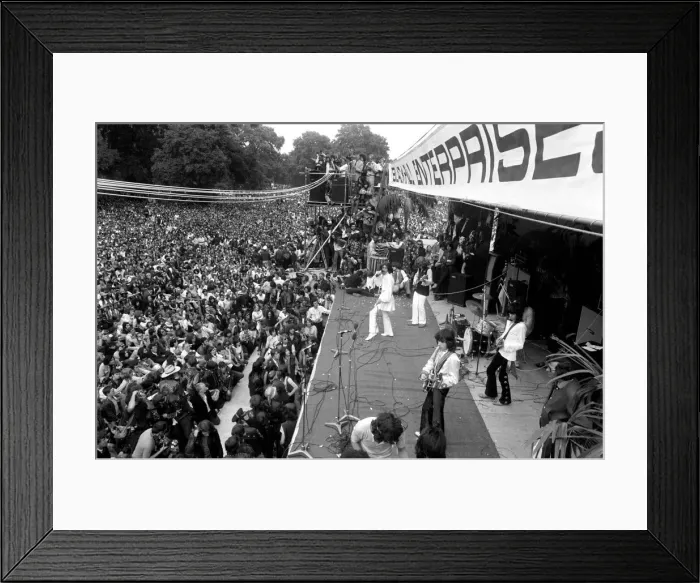 Framed Print : The Rolling Stones on stage at their free concert in London Framed Print : The Rolling Stones on stage at their free concert in London