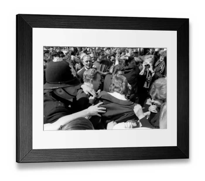 Framed Print : Crowds throng around Mick Jagger and Keith Richards on 10 May 1967 outside Chichester Framed Print : Crowds throng around Mick Jagger and Keith Richards on 10 May 1967 outside Chichester