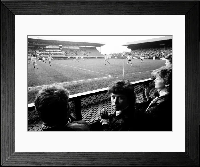 Framed Print : Fulham 2 v. Walsall 2 Fulham fans demonstrate against the proposed merger between Framed Print : Fulham 2 v. Walsall 2 Fulham fans demonstrate against the proposed merger between