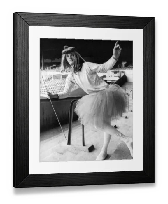 Framed Print : Leeds United players become Pantomime stars for Norman Hunters benefit Framed Print : Leeds United players become Pantomime stars for Norman Hunters benefit