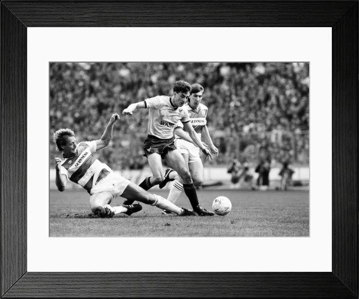 Framed Print : 1986 Milk Cup Final at Wembley Stadium. Oxford United 3 v Queens Park Rangers 0 Framed Print : 1986 Milk Cup Final at Wembley Stadium. Oxford United 3 v Queens Park Rangers 0