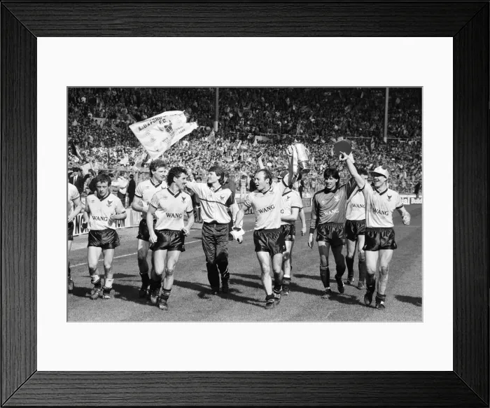 Framed Print : 1986 Milk Cup Final at Wembley Stadium. Oxford United 3 v Queens Park Rangers 0