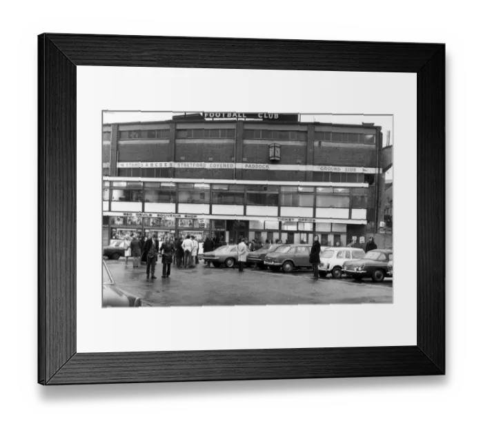 Framed Print : The Red Devils Souvenir shop at Old Trafford. Circa November 1977