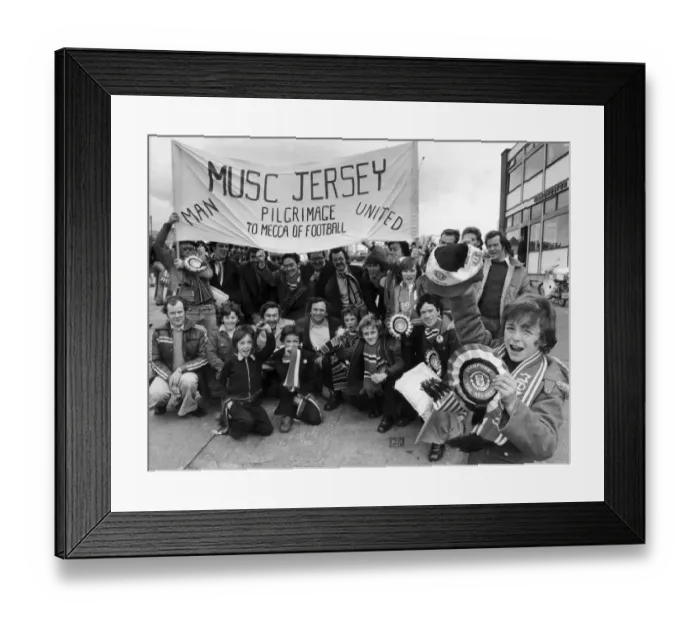 Framed Print : Leading the cheers from the New Jersey branch of the Manchester United supporters club is