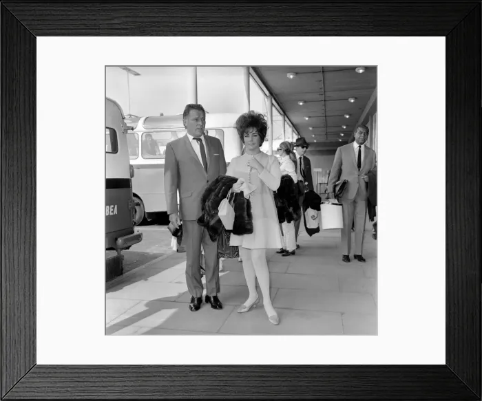 Framed Print : Elizabeth Taylor and Richard Burton at Heathrow Airport. April 1967 Framed Print : Elizabeth Taylor and Richard Burton at Heathrow Airport. April 1967