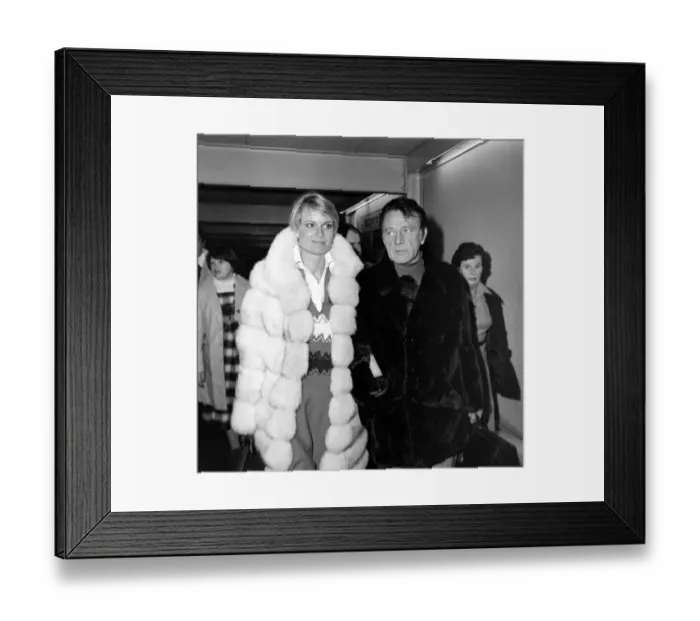 Framed Print : Richard Burton and his wife Susie at London Airport. December 1976 Framed Print : Richard Burton and his wife Susie at London Airport. December 1976